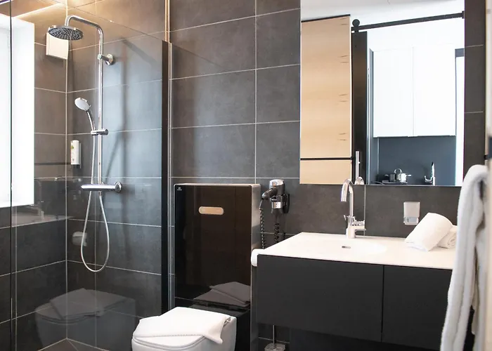 Hotel Nec By Wmm *