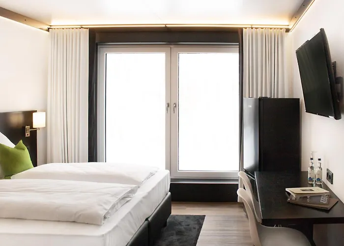 Nec By Wmm Hotel *