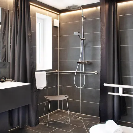 Hotel Nec By Wmm